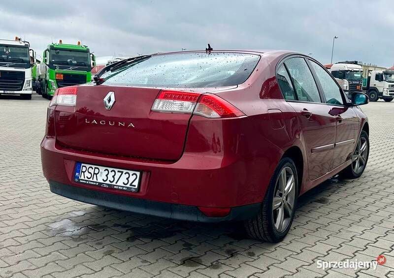 Używany Renault Laguna III 110 KM (80 kW) 2007 Czerwony Hatchback
