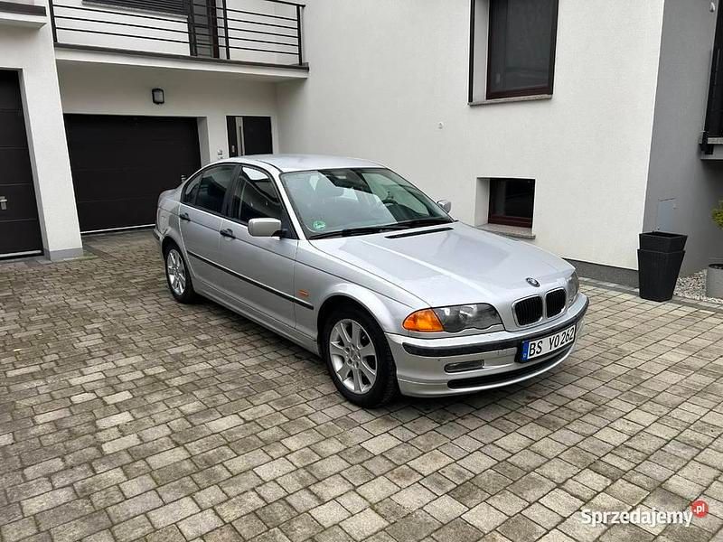Srebrny Używany 1999 BMW 318 Comfort Edition Sedan/Limuzyna | 8880 zł (Drogi) - Obraz 1/4