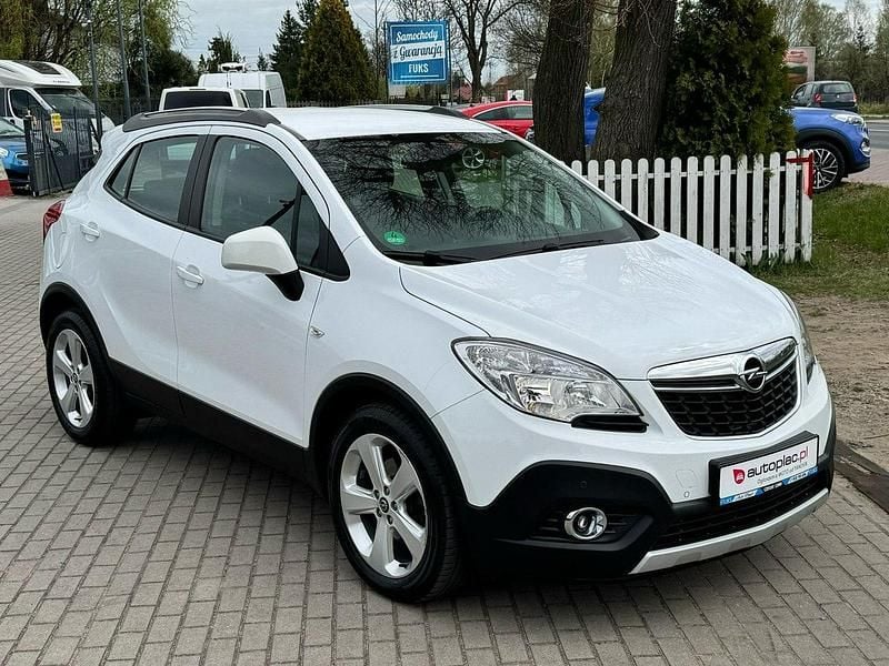 Biały (metalik) Używany 2013 Opel Mokka SUV | 38 900 zł (Uczciwa cena) - Obraz 1/4