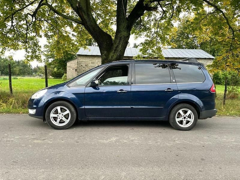 Niebieski Używany 2008 Ford Galaxy Minivan | 14 100 zł (Dobra cena) - Obraz 1/4