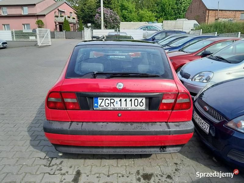 Używany Lancia Delta 1996 Czerwony Hatchback