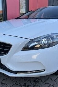 Używany Volvo V40 120 KM (88 kW) 2015 Biały Kombi