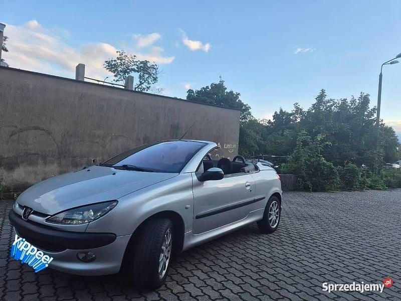 Srebrny Używany 2002 Peugeot 206 CC Kabriolet | 4000 zł - Obraz 1/4