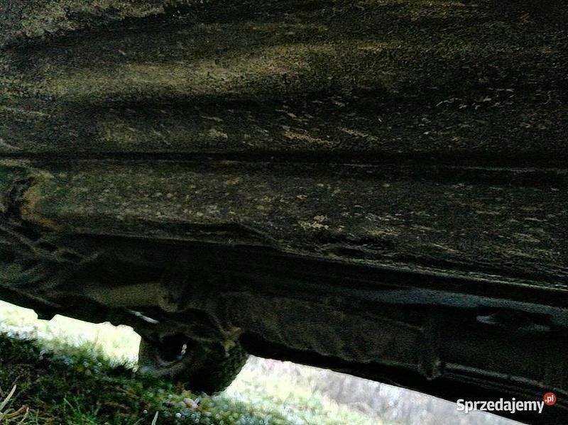 Używany Nissan Almera 1996 Srebrny Sedan/Limuzyna