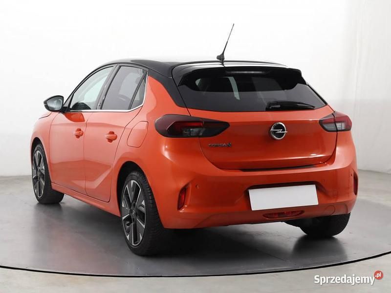 Używany Opel Corsa-e 100 kW (136 KM) 2021 Pomarańczowy Hatchback