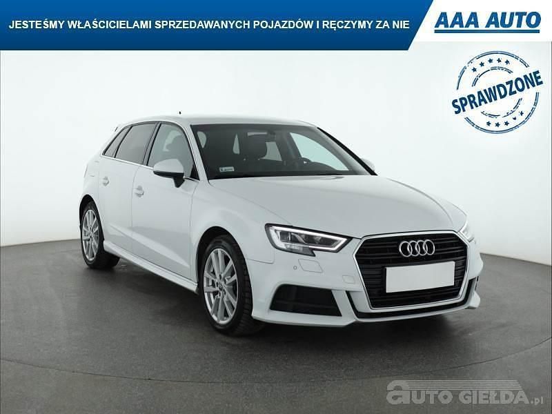 Biały Używany 2019 Audi A3 | 80 999 zł (Uczciwa cena) - Obraz 1/4