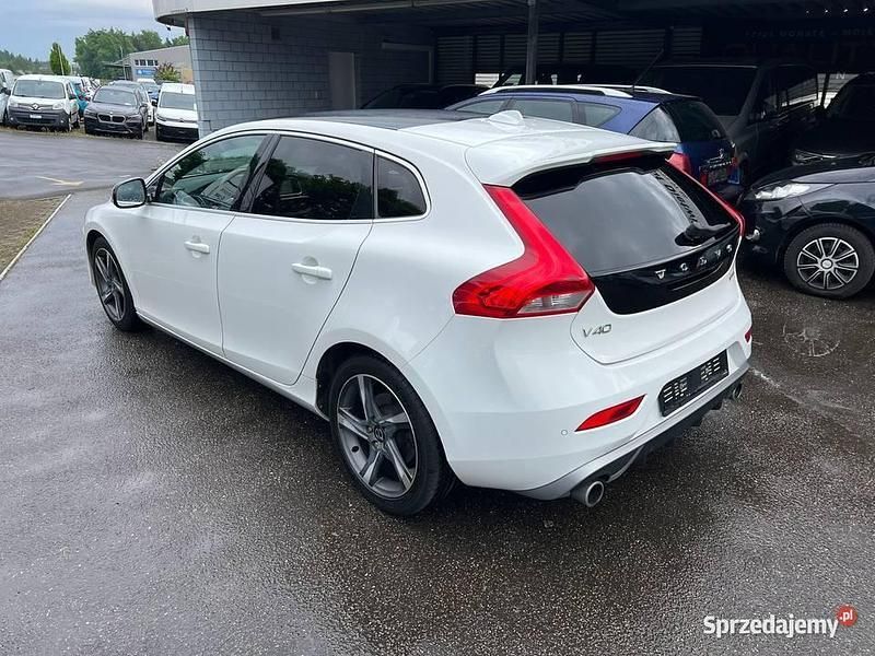 Używany Volvo V40 2014 Biały Kombi