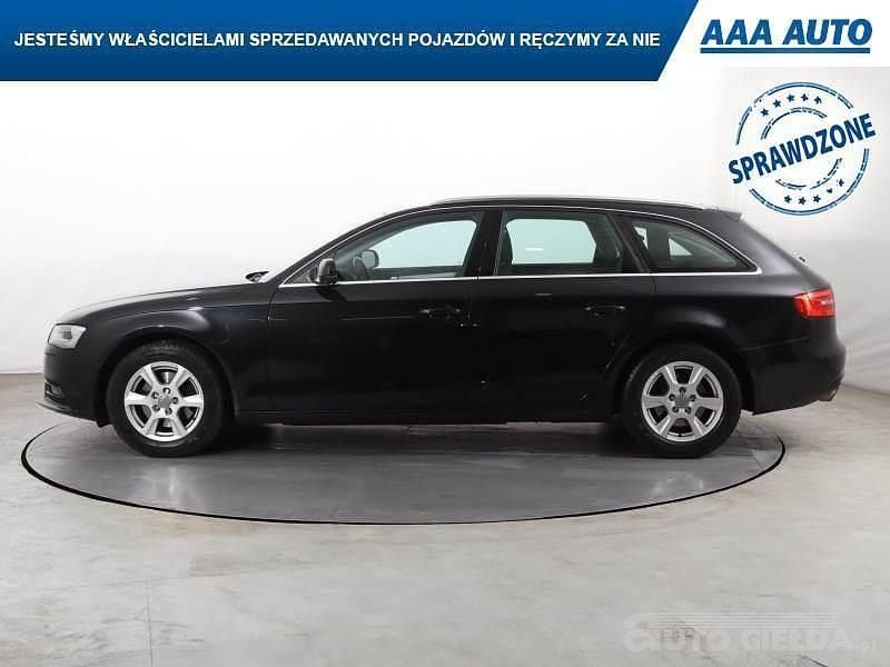 Używany Audi A4 170 KM (125 kW) 2012 Czarny