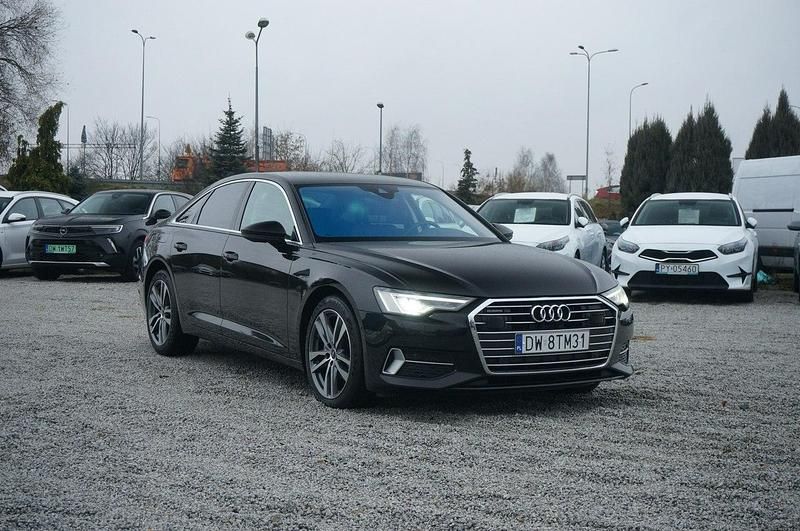 Używany Audi A6 204 KM (150 kW) 2022 Czarny (metalik) Sedan/Limuzyna