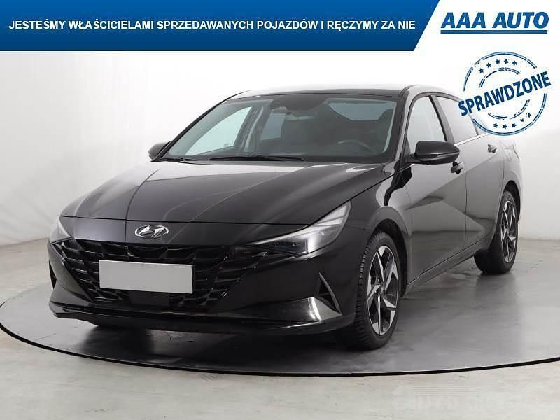 Używany Hyundai Elantra 123 KM (90 kW) 2022 Czarny Sedan/Limuzyna