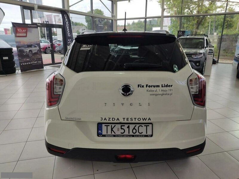 Używany Ssangyong (KGM) Tivoli 163 KM (119 kW) 2023 Biały SUV