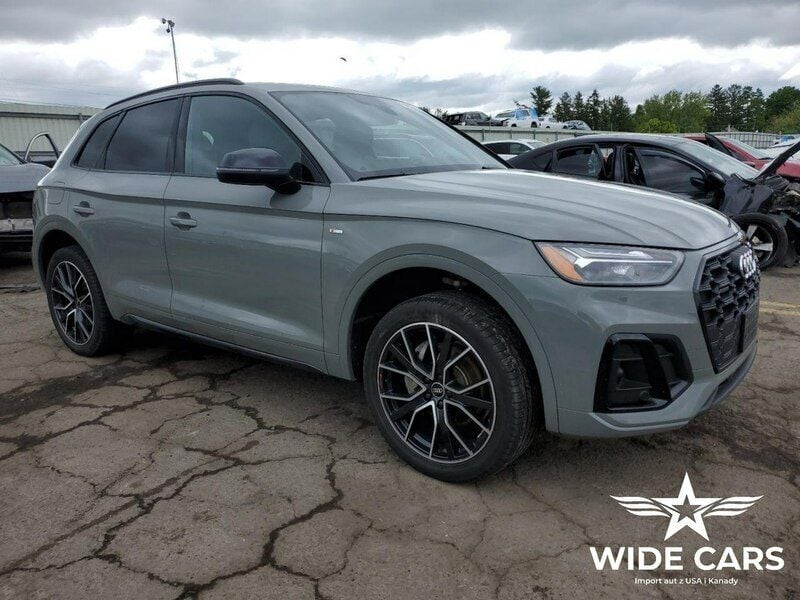 Szary (metalik) Używany 2021 Audi Q5 SUV | 77 800 zł - Obraz 1/4