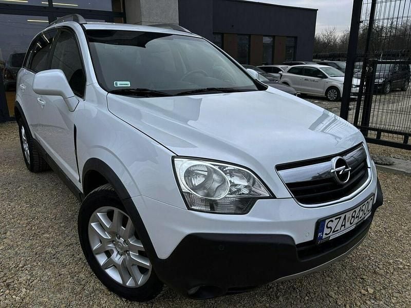 Używany Opel Antara 2010 Biały SUV