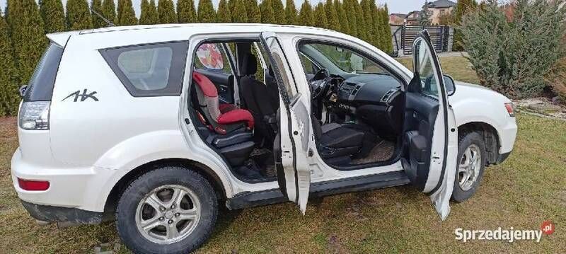 Używany Mitsubishi Outlander 2010 Biały SUV