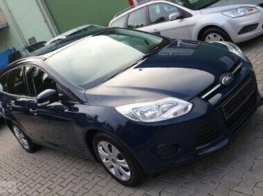 Niebieski Używany 2013 Ford Focus Sedan/Limuzyna | 27 800 zł (Dość drogi) - Obraz 1/4