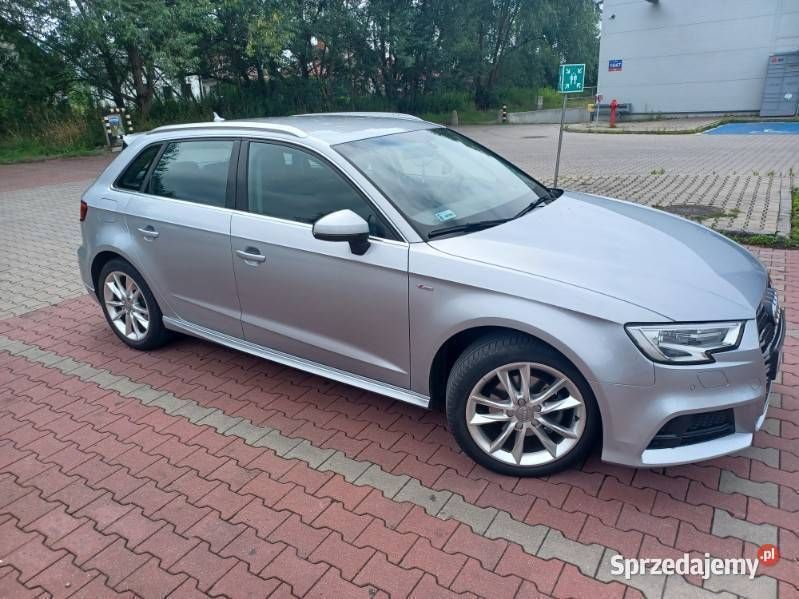 Srebrny Używany 2018 Audi A3 Hatchback | 73 000 zł (Uczciwa cena) - Obraz 1/4