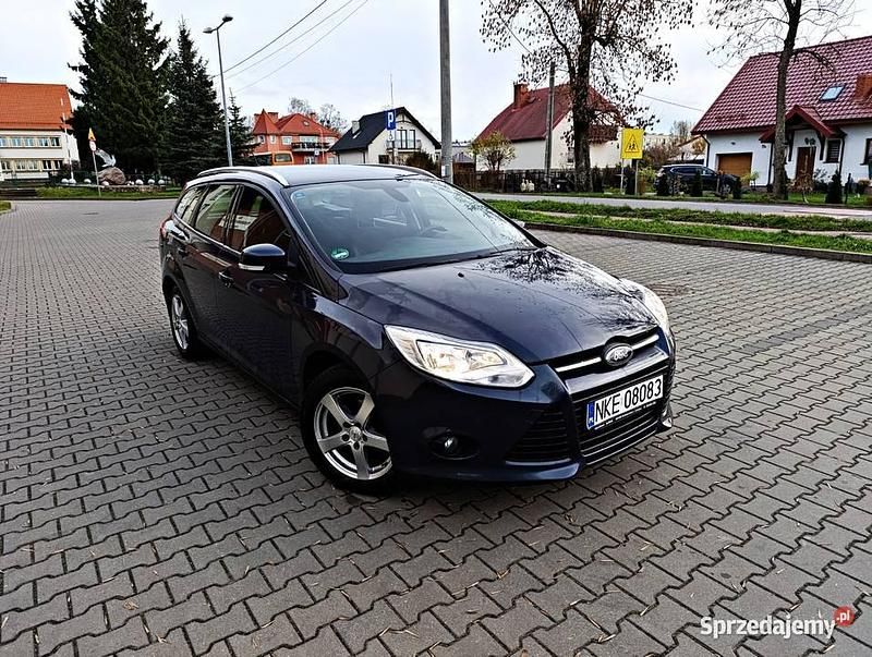 Używany Ford Focus 2011 Granatowy Kombi