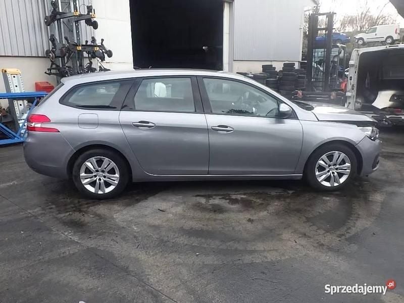 Używany Peugeot 308 SW Active 2017 Kombi