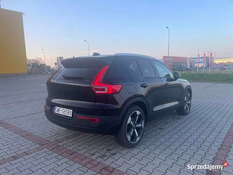 Używany 2020 Volvo XC40 SUV | 110 000 zł (Uczciwa cena) - Obraz 1/4
