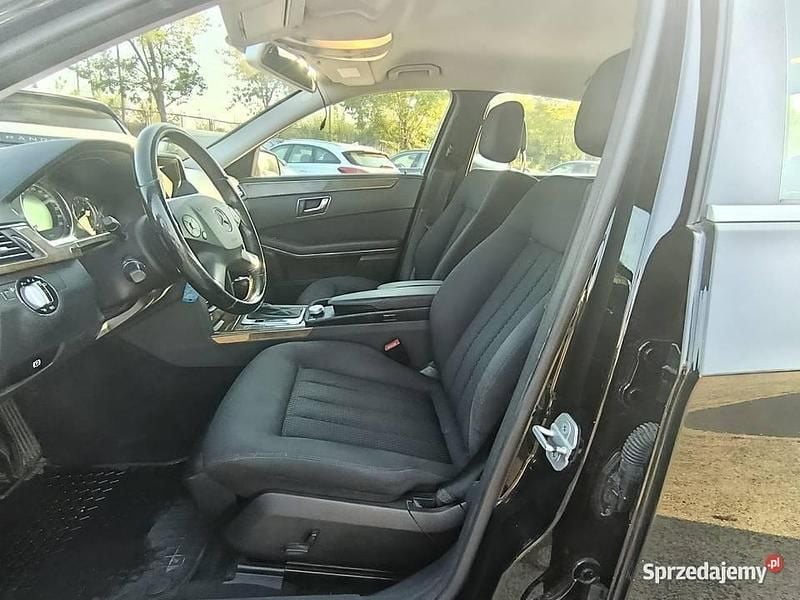 Używany Mercedes 200 Elegance 2009 Sedan/Limuzyna