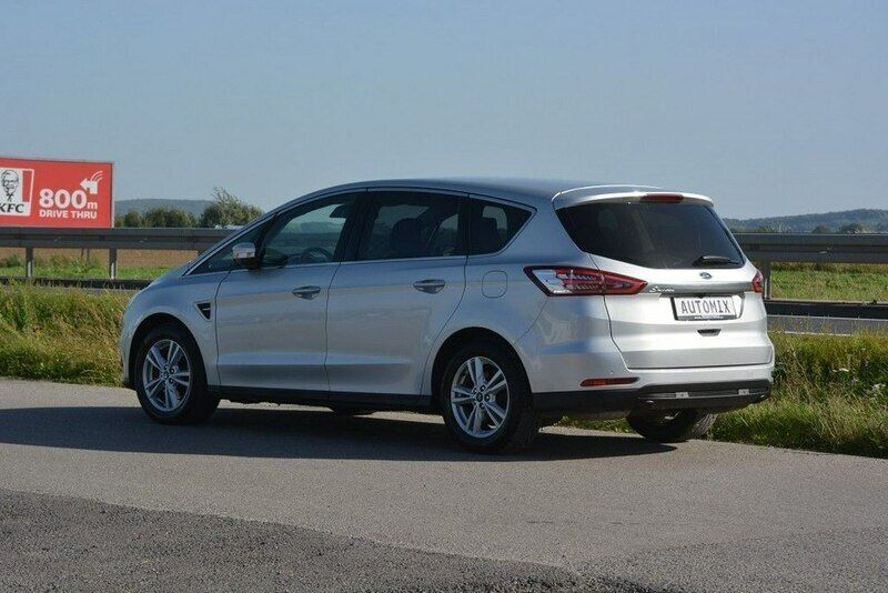 Używany Ford S-MAX S 150 KM (110 kW) 2015 Srebrny Minivan