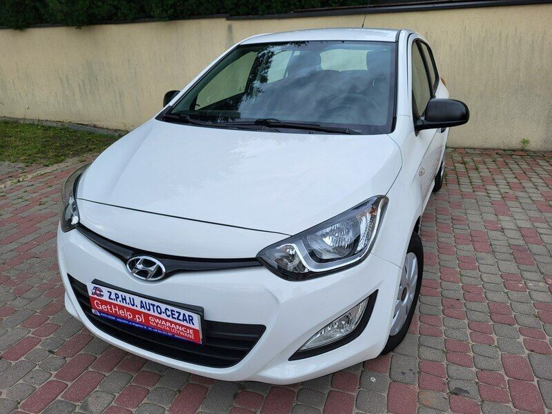 Biały Używany 2012 Hyundai i20 SUV | 15 900 zł (Uczciwa cena) - Obraz 1/4