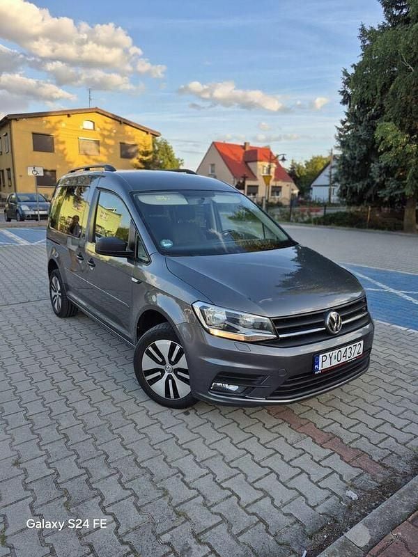 Szary Używany 2017 VW Caddy Minivan | 43 000 zł (Super Cena) - Obraz 1/4