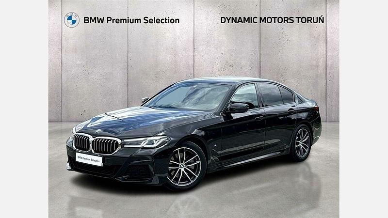 Czarny szafir metalizowany Używany 2020 BMW 520 Shadowline Sedan/Limuzyna | 155 000 zł (Uczciwa cena) - Obraz 1/3