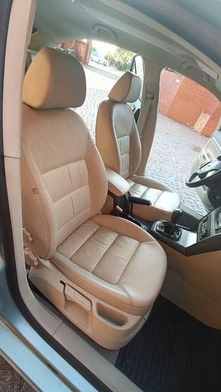 Używany Skoda Octavia 105 KM (77 kW) 2010 Niebieski Hatchback