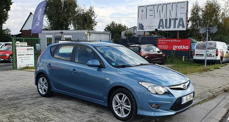 Czerwony Używany 2010 Hyundai i30 Hatchback | 22 900 zł - Obraz 1/4