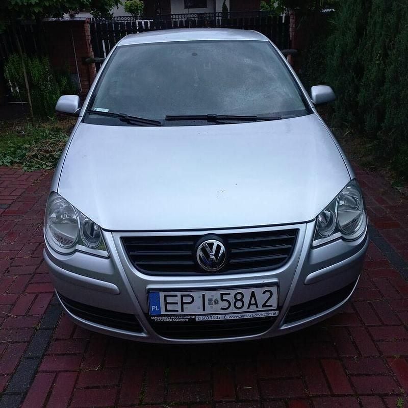 Srebrny Używany 2009 VW Polo Hatchback | 7900 zł (Dobra cena) - Obraz 1/4
