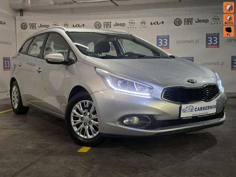 Szary Używany 2015 Kia Ceed 2 Kombi | 29 800 zł (Uczciwa cena) - Obraz 1/4