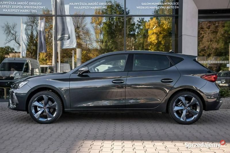 Nowe Cupra Leon 2026 Szary Hatchback