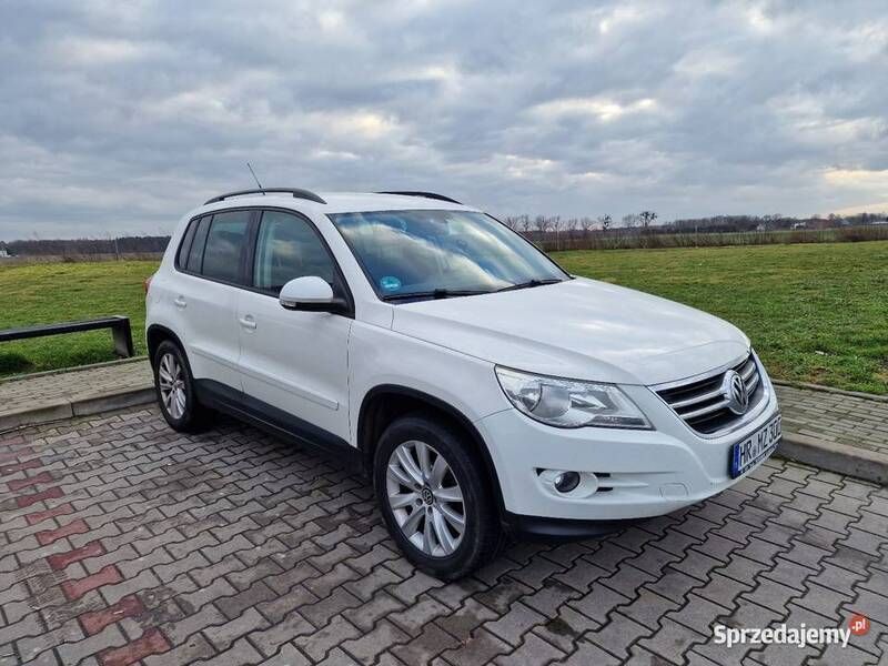 Biały Używany 2008 VW Tiguan SUV | 10 000 zł - Obraz 1/4