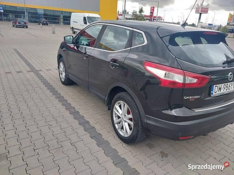 Czarny Używany 2015 Nissan Qashqai SUV | 39 000 zł - Obraz 1/4