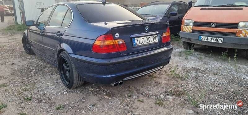 Używany BMW 330 2002 Niebieski Sedan/Limuzyna