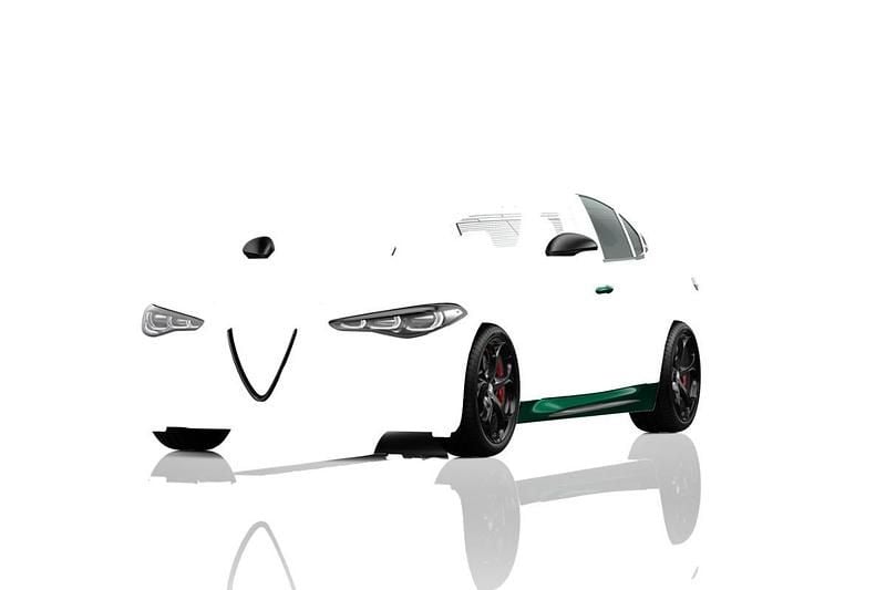 Lakier specjalny zielony montreal green Nowe 2025 Alfa Romeo Giulia Quadrifoglio Sedan/Limuzyna | 424 105 zł (Drogi) - Obraz 1/2