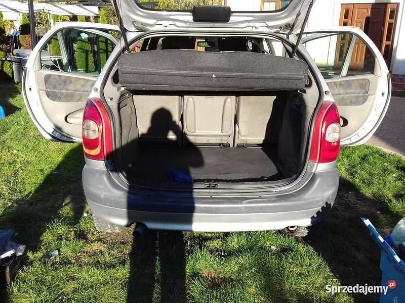 Używany Citroën Xsara 2001 Srebrny Minivan
