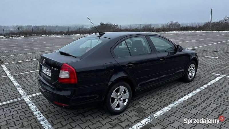 Używany Skoda Octavia 2009 Czarny Sedan/Limuzyna