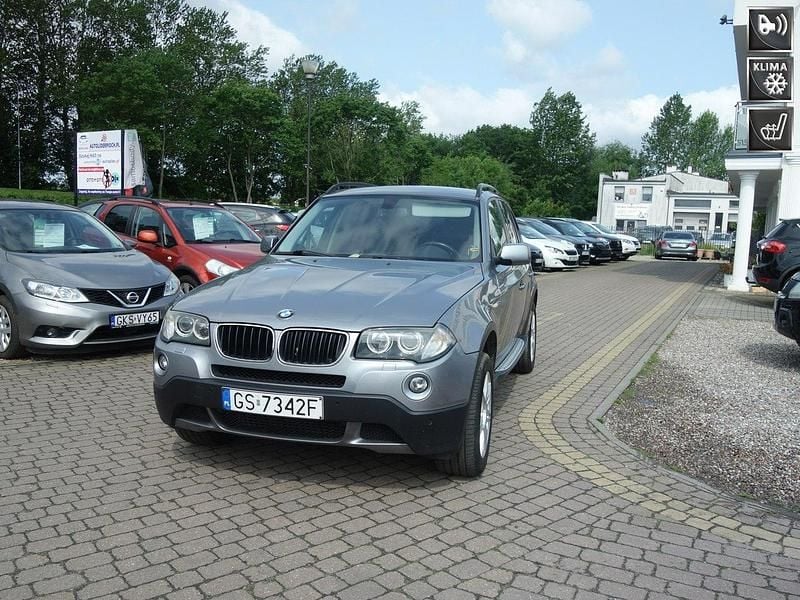 Srebrny Używany 2007 BMW X3 SUV | 23 900 zł (Uczciwa cena) - Obraz 1/4