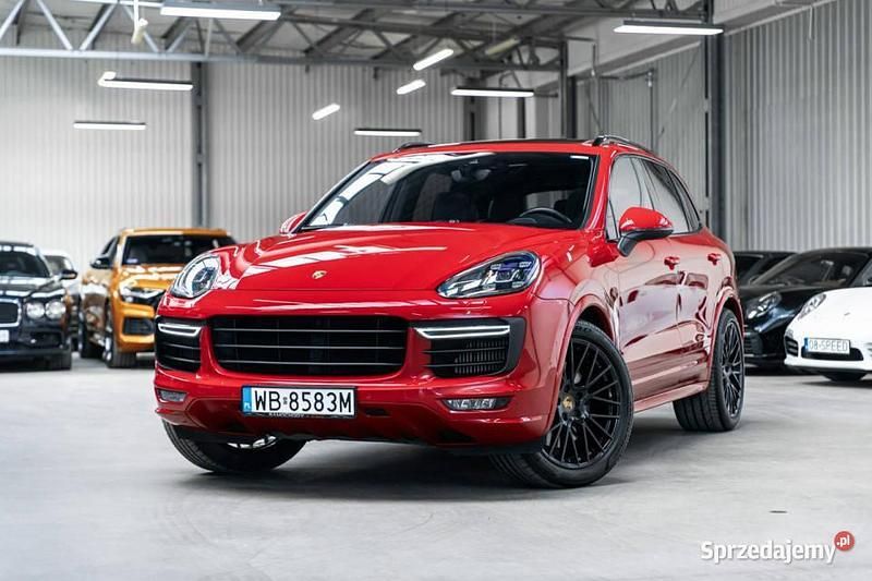 Używany Porsche Cayenne GTS 440 KM (323 kW) 2016 Czerwony SUV