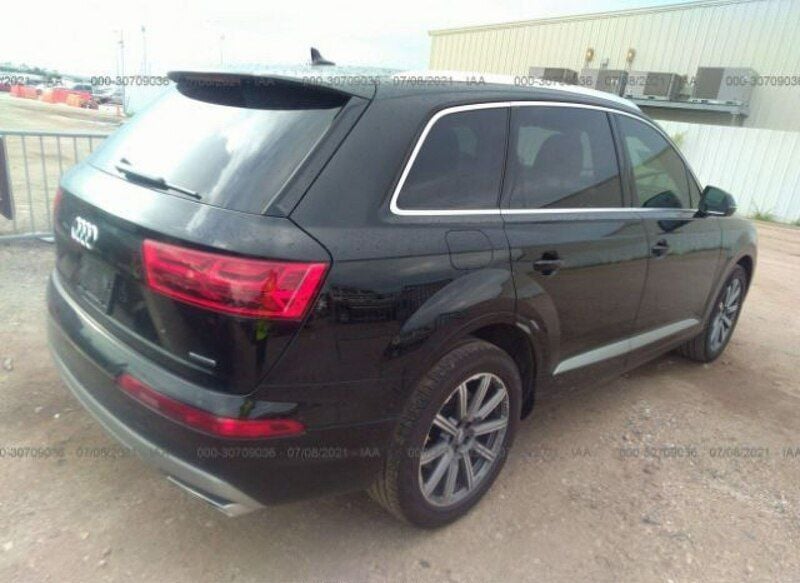 Używany Audi Q7 Premium Plus 252 KM (185 kW) 2018 Czarny SUV
