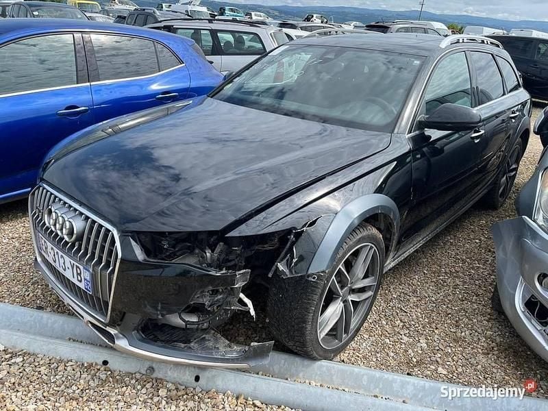 Czarny Używany 2017 Audi A6 Kombi | 65 000 zł - Obraz 1/4