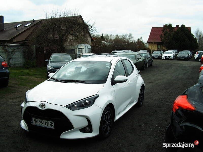 Używany Toyota Yaris 125 KM (91 kW) 2022 Biały Hatchback