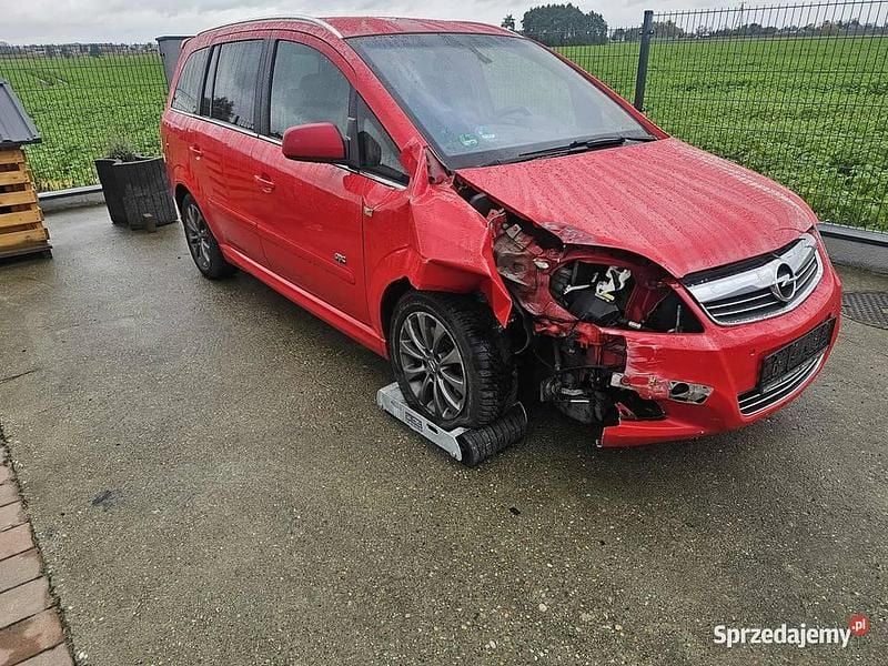 Używany Opel Zafira 2010 Minivan