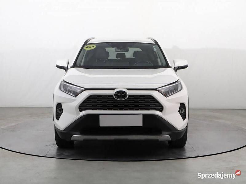 Biały Używany 2019 Toyota RAV4 SUV | 98 499 zł (Uczciwa cena) - Obraz 1/4