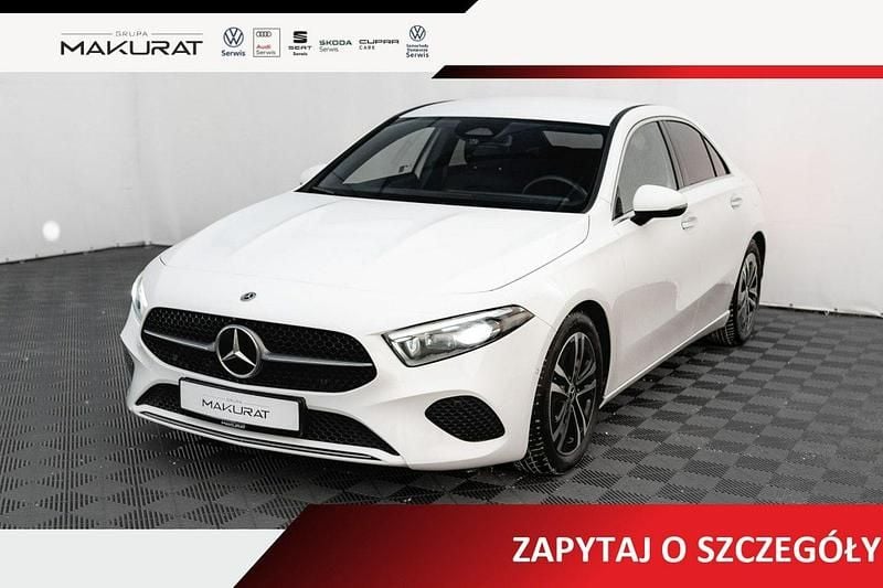 Biały (metalik) Używany 2023 Mercedes A200 Sedan/Limuzyna | 138 850 zł (Uczciwa cena) - Obraz 1/4