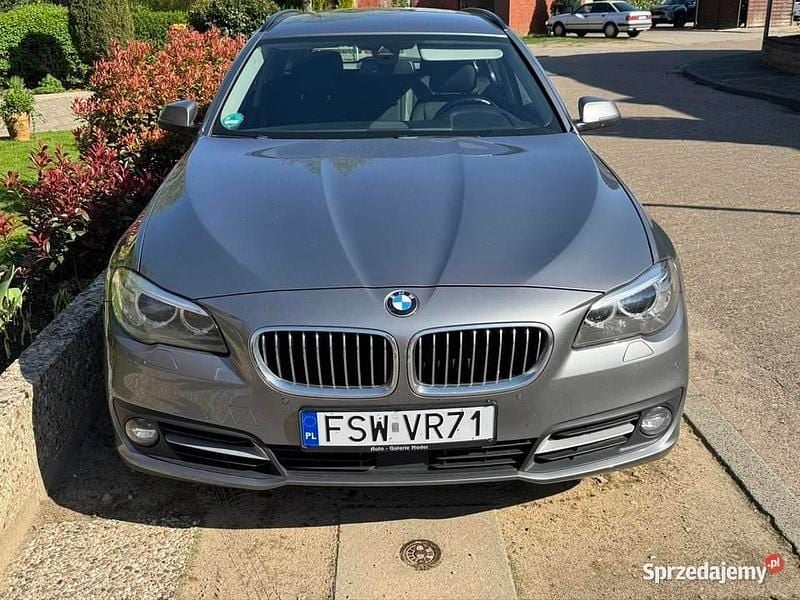 Używany BMW 525 2014 Szary Kombi