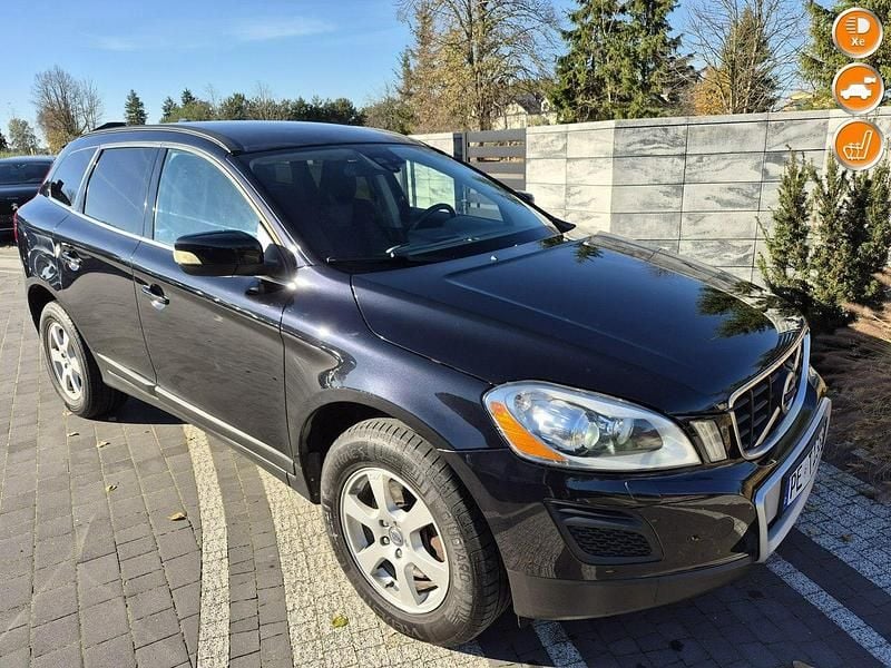 Czarny Używany 2010 Volvo XC60 SUV | 43 900 zł - Obraz 1/4
