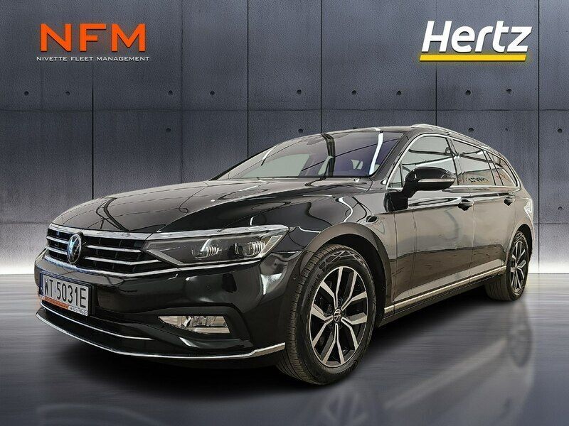 Czarny Używany 2021 VW Passat Kombi | 109 500 zł (Drogi) - Obraz 1/4